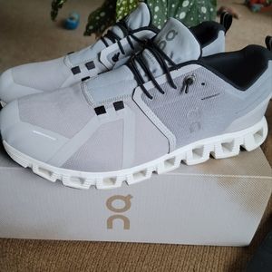 ON Cloud 5 Waterproof running shoe